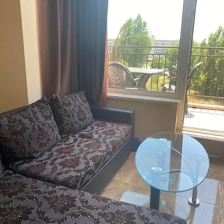 Апартамент Charming, Floor, 1 Bedroom