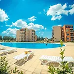 Charming, Floor, 1 Bedroom Апартаменты Солнечный берег